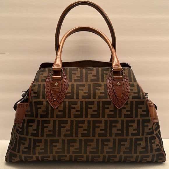 Fendi Handbags - 🌼🌺🌸FENDİ AUTHENTIC VINTAGE ZÜCCA DU JOUR BAG